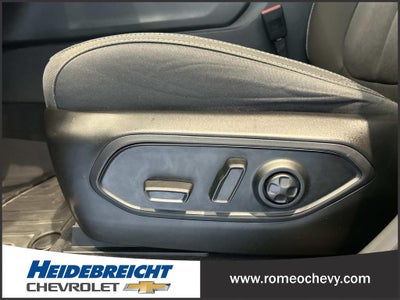 2022 Jeep Grand Cherokee L Laredo 4x4
