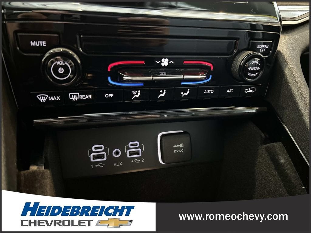 2022 Jeep Grand Cherokee L Laredo 4x4