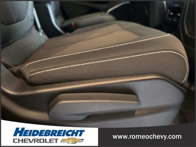 2022 Jeep Grand Cherokee L Laredo 4x4