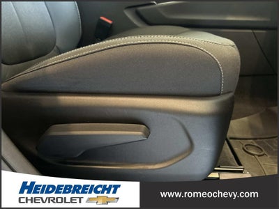 2022 Jeep Grand Cherokee L Laredo 4x4