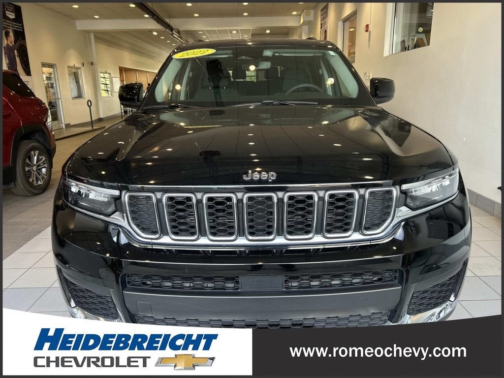 2022 Jeep Grand Cherokee L Laredo 4x4
