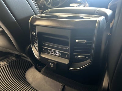 2021 RAM 1500 Laramie Crew Cab 4x4 5'7" Box