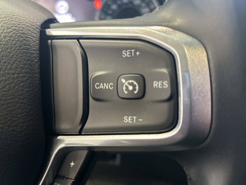 2021 RAM 1500 Laramie Crew Cab 4x4 5'7" Box