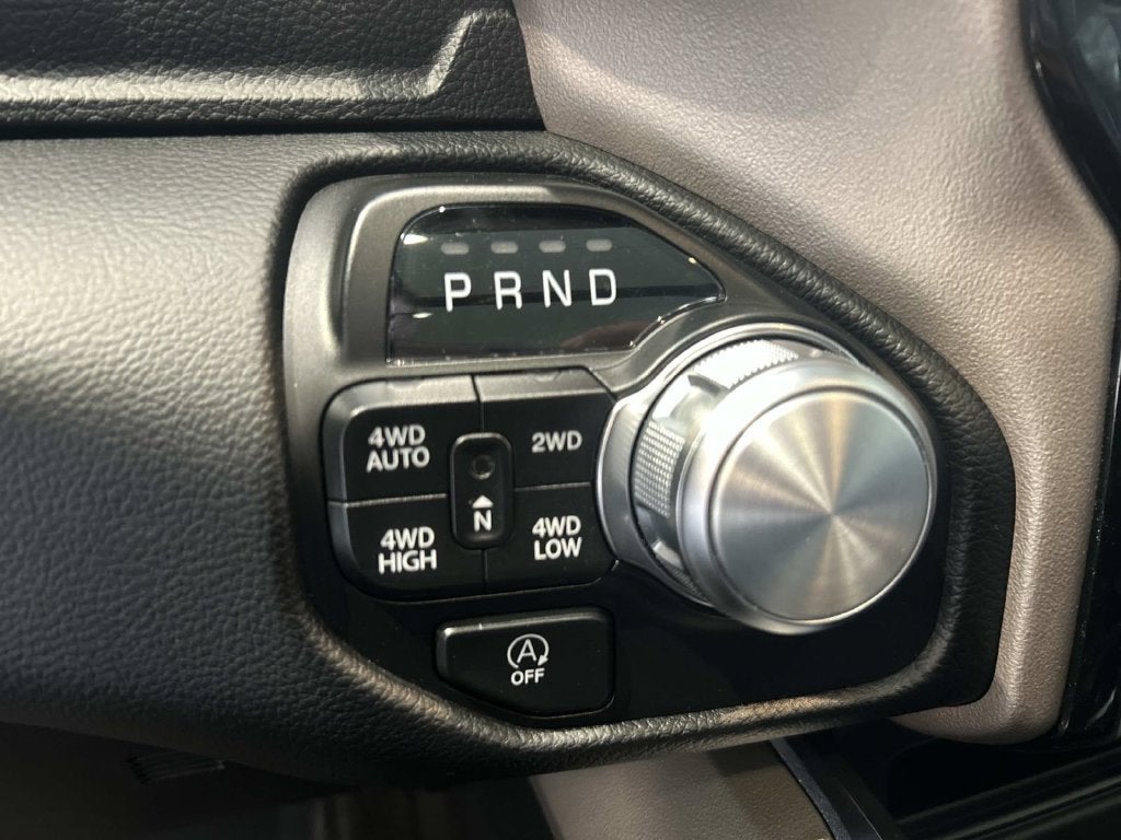 2021 RAM 1500 Laramie Crew Cab 4x4 5'7" Box
