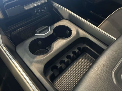 2021 RAM 1500 Laramie Crew Cab 4x4 5'7" Box