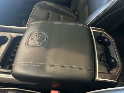 2021 RAM 1500 Laramie Crew Cab 4x4 5'7" Box