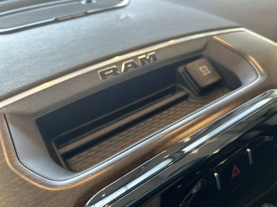 2021 RAM 1500 Laramie Crew Cab 4x4 5'7" Box