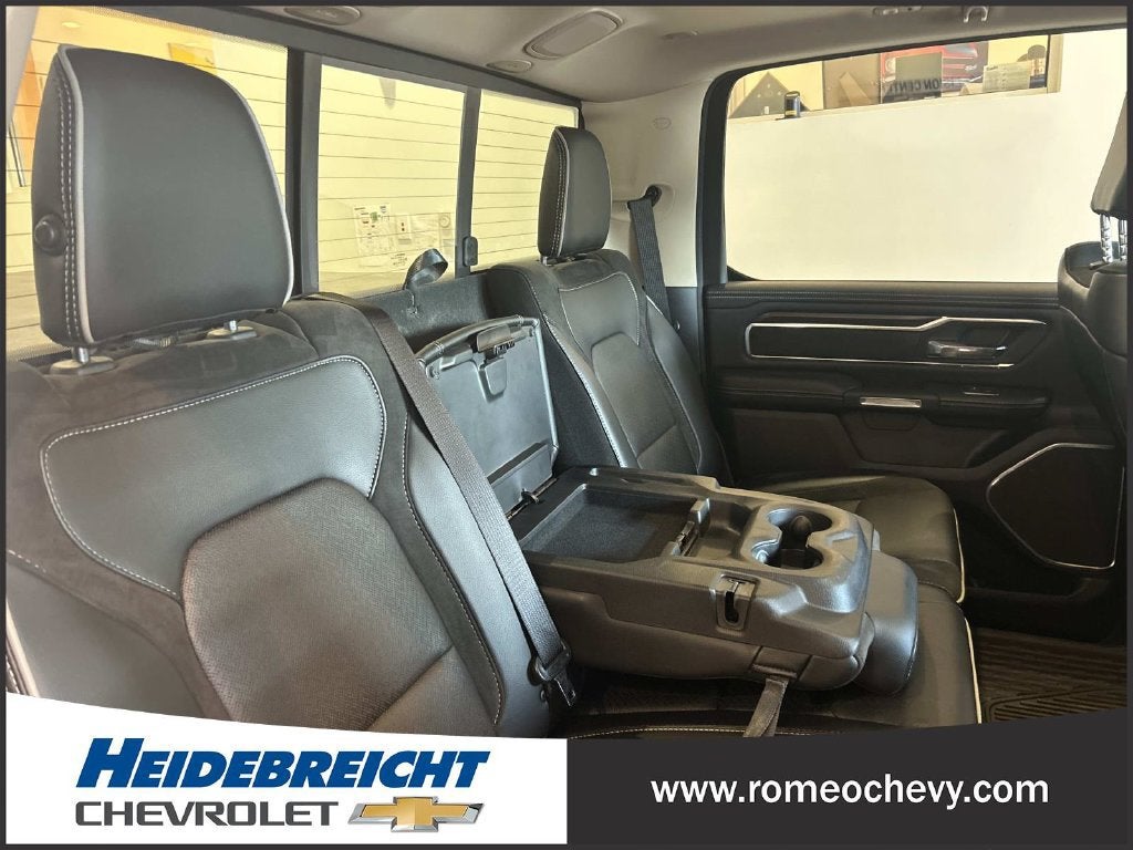 2021 RAM 1500 Laramie Crew Cab 4x4 5'7" Box