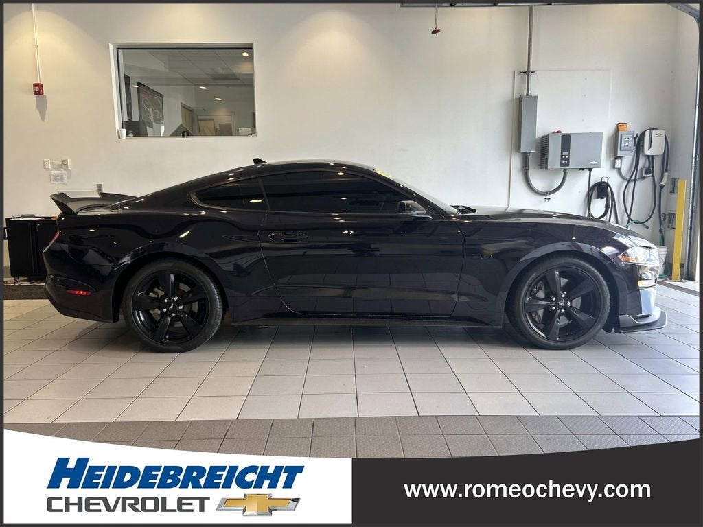 2022 Ford Mustang GT Premium Fastback