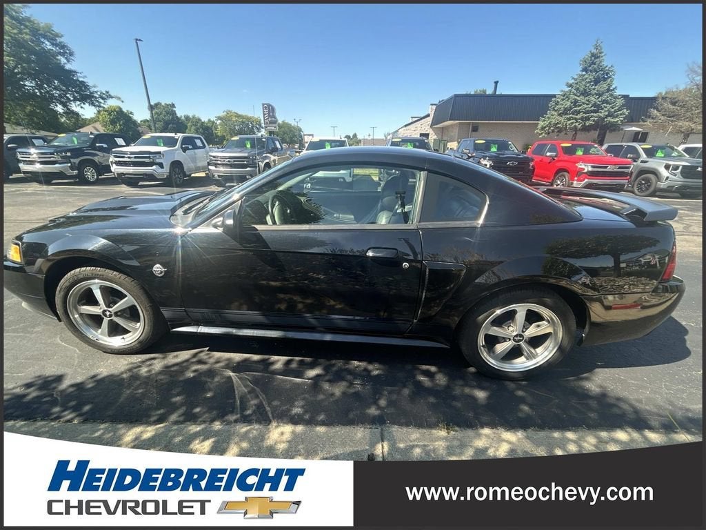 2004 Ford Mustang Premium Mach 1