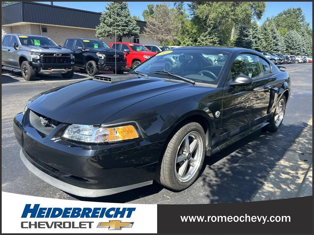 2004 Ford Mustang Premium Mach 1