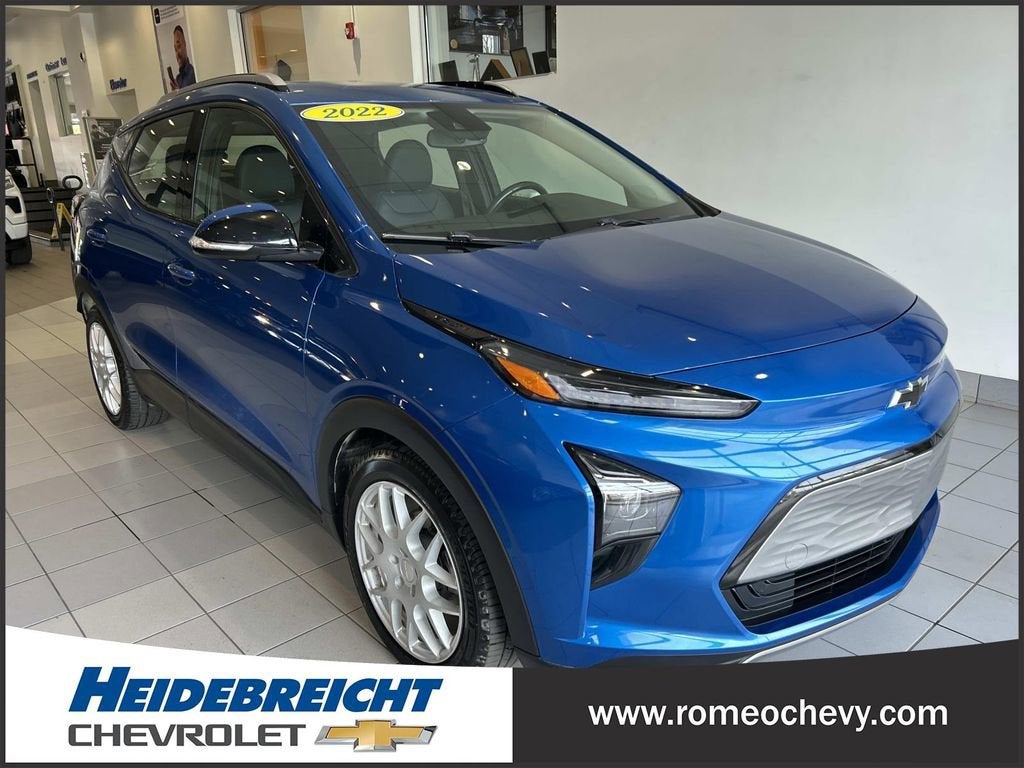 2022 Chevrolet Bolt EUV LT's photo
