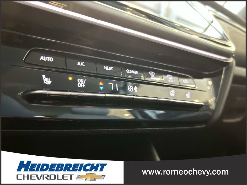 2023 Chevrolet Bolt EUV LT