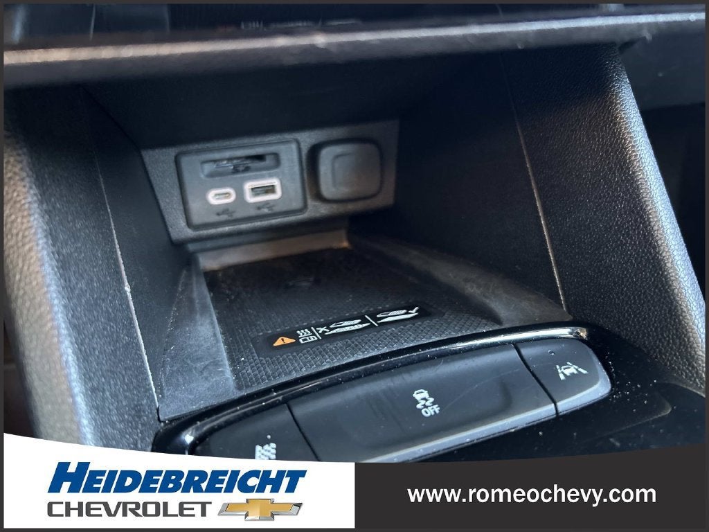 2023 Chevrolet Bolt EUV LT