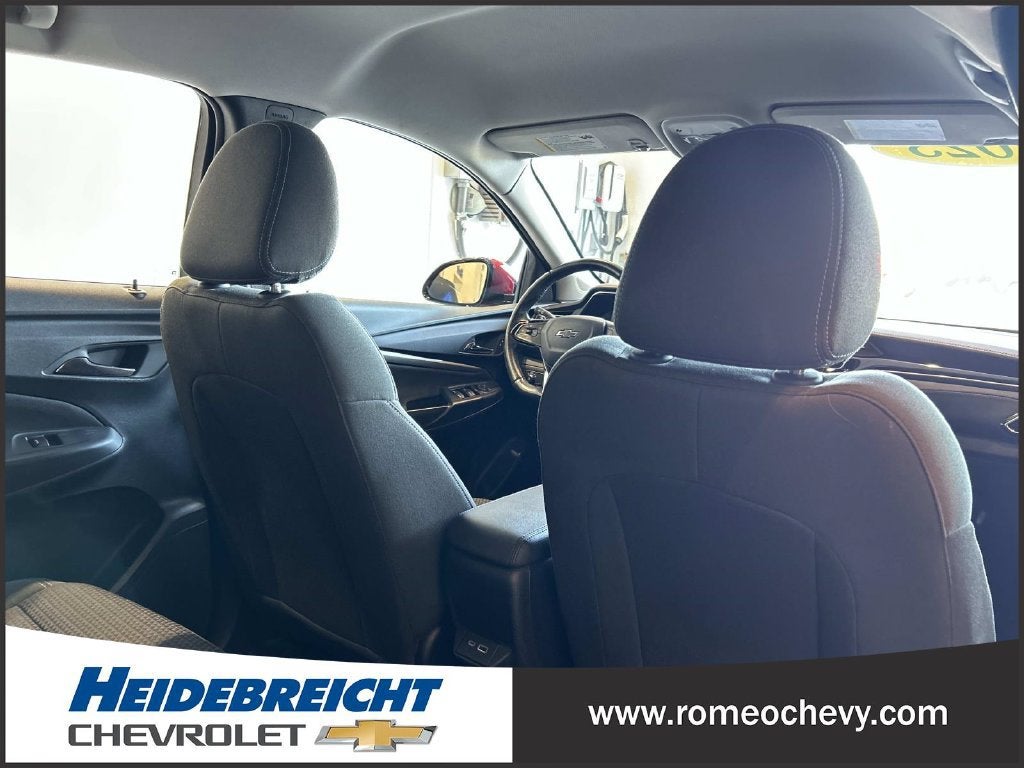 2023 Chevrolet Bolt EUV LT