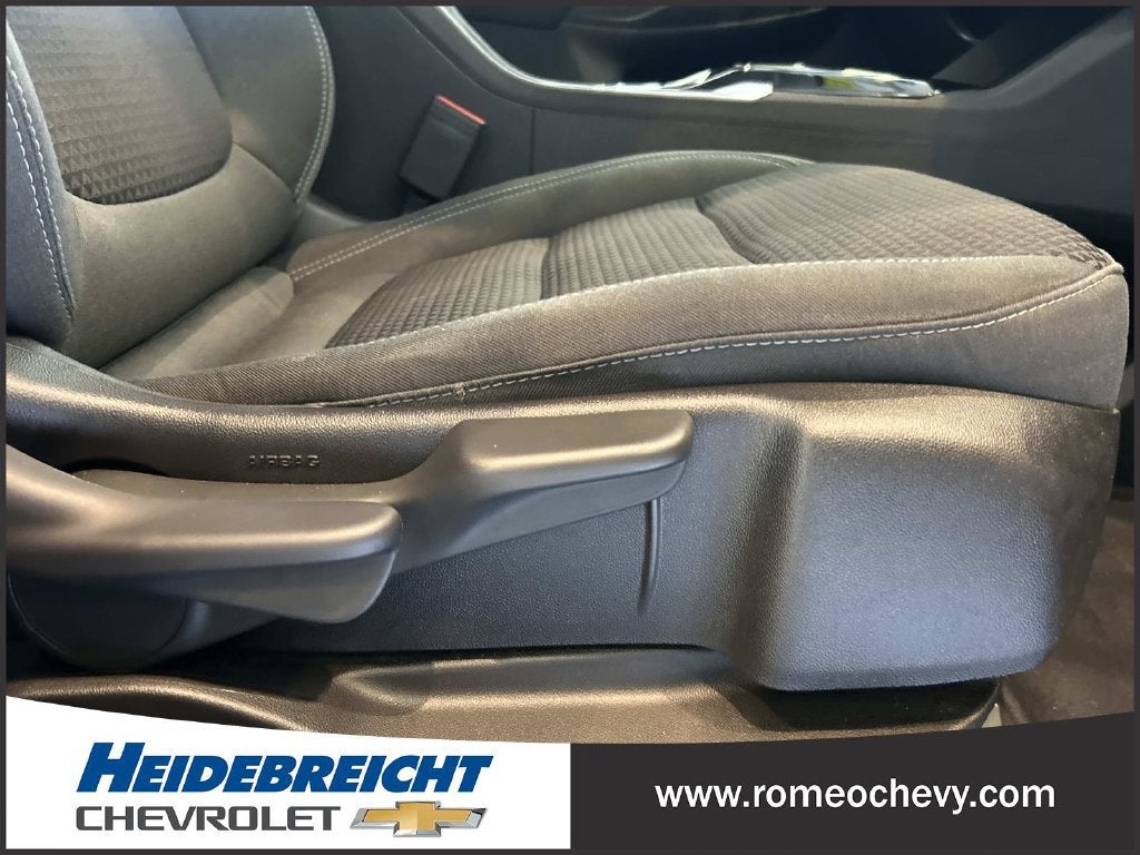 2023 Chevrolet Bolt EUV LT