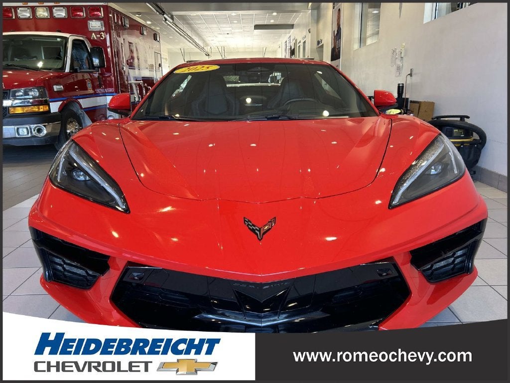 2025 Chevrolet Corvette Stingray 2LT