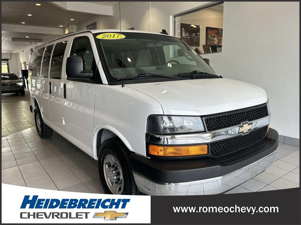 2017 Chevrolet Express 2500 LS's photo