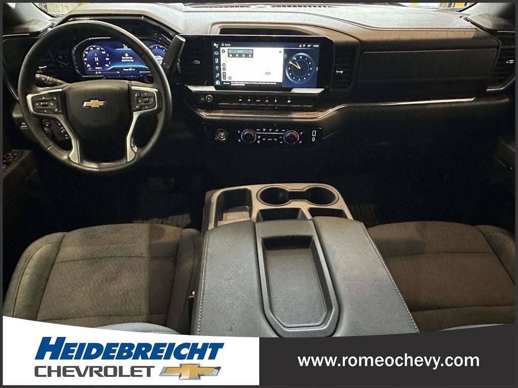 2024 Chevrolet Silverado 1500 LT (2FL)