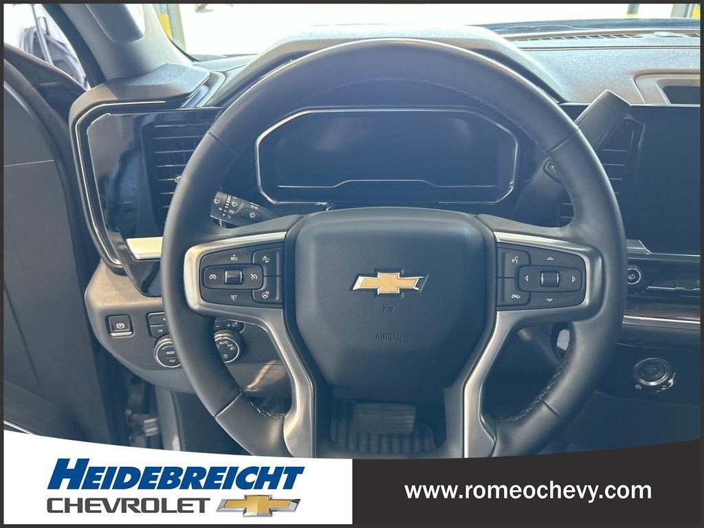 2024 Chevrolet Silverado 1500 LT (2FL)