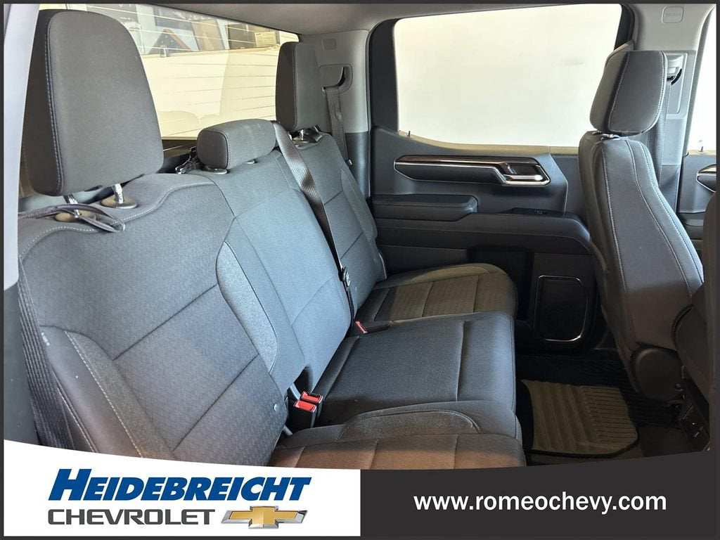2024 Chevrolet Silverado 1500 LT (2FL)
