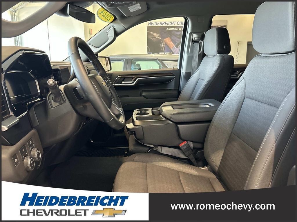2024 Chevrolet Silverado 1500 LT (2FL)