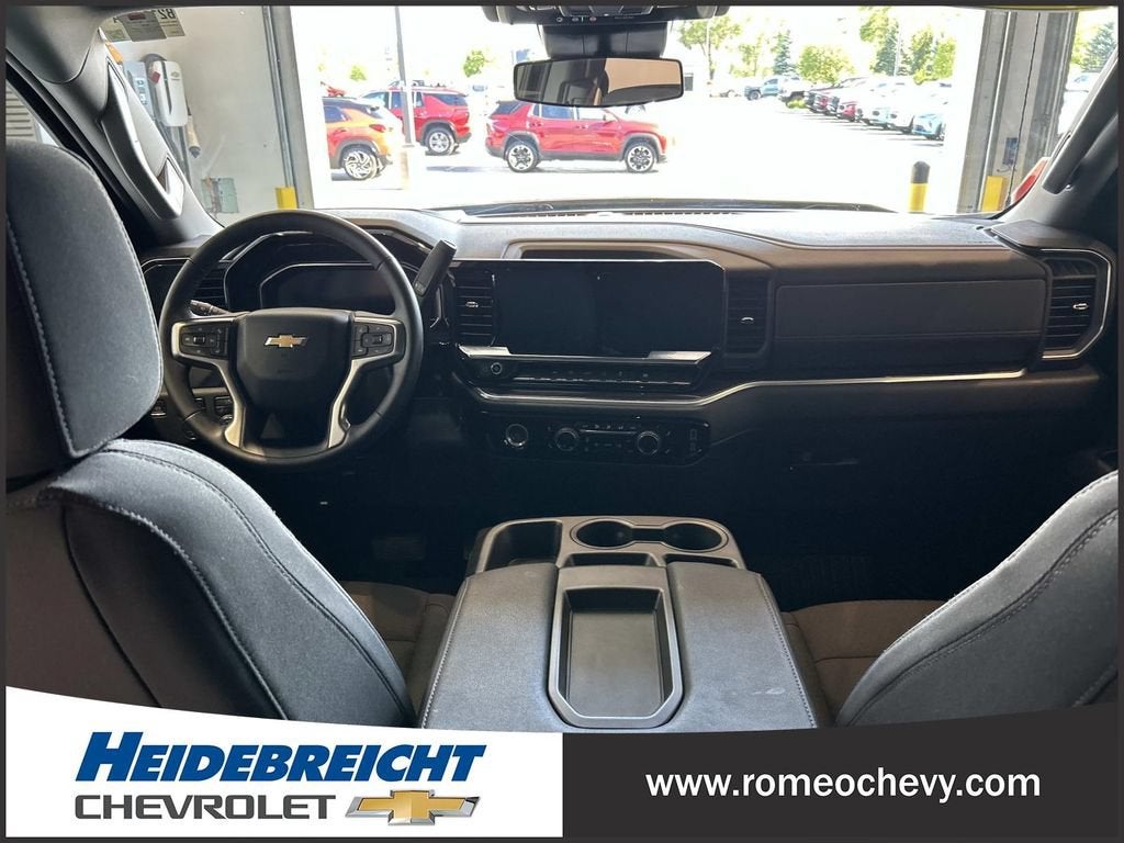 2024 Chevrolet Silverado 1500 LT (2FL)