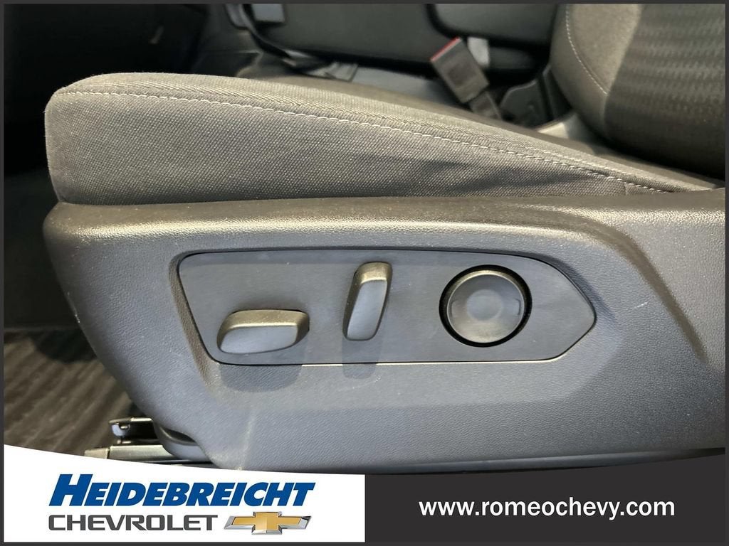2023 Chevrolet Silverado 1500 LT (2FL)