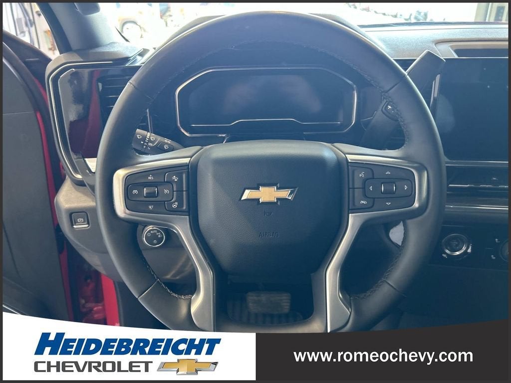 2023 Chevrolet Silverado 1500 LT (2FL)