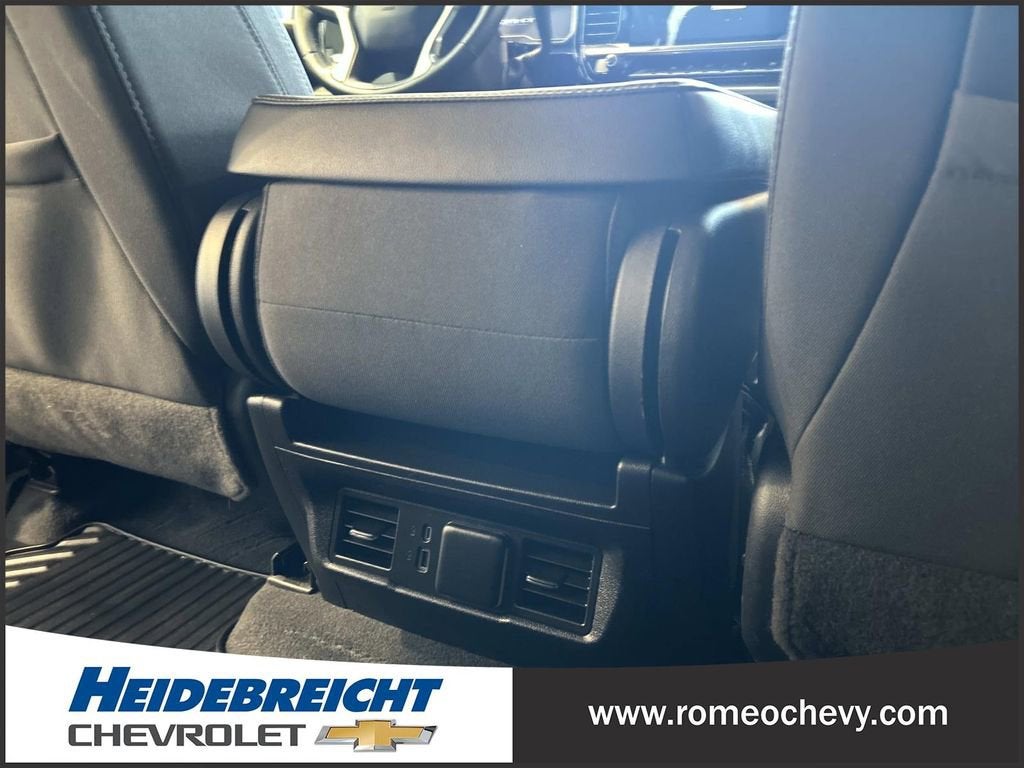 2024 Chevrolet Silverado 1500 LT (2FL)