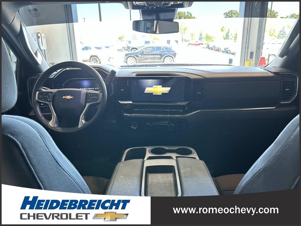 2024 Chevrolet Silverado 1500 LT (2FL)
