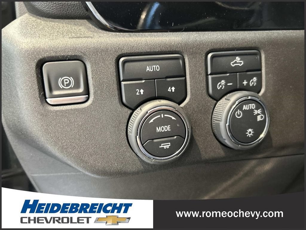 2023 Chevrolet Silverado 1500 LT (2FL)