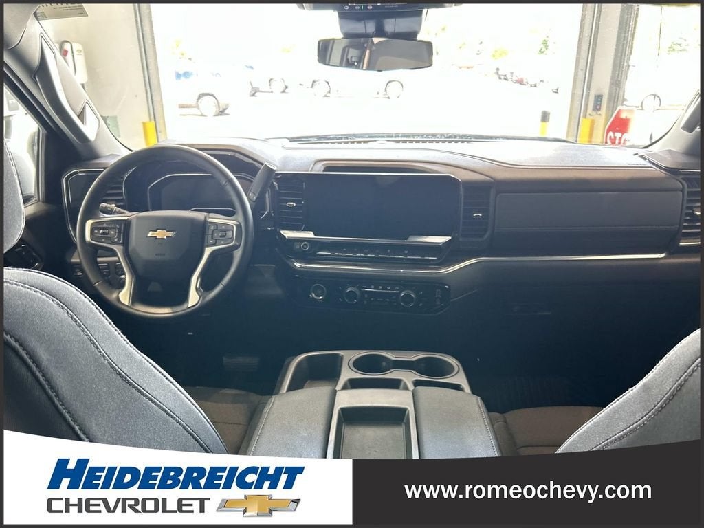 2024 Chevrolet Silverado 1500 LT (2FL)