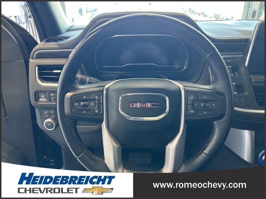 2023 GMC Yukon SLT