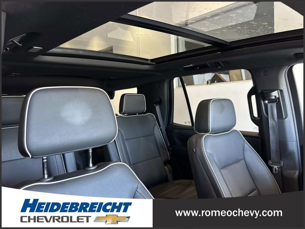 2023 GMC Yukon SLT