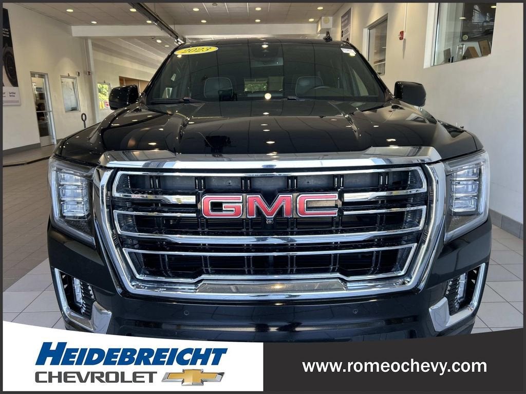2023 GMC Yukon SLT