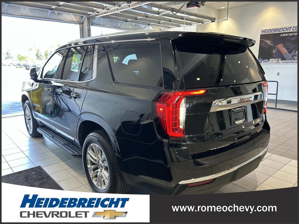 2023 GMC Yukon SLT