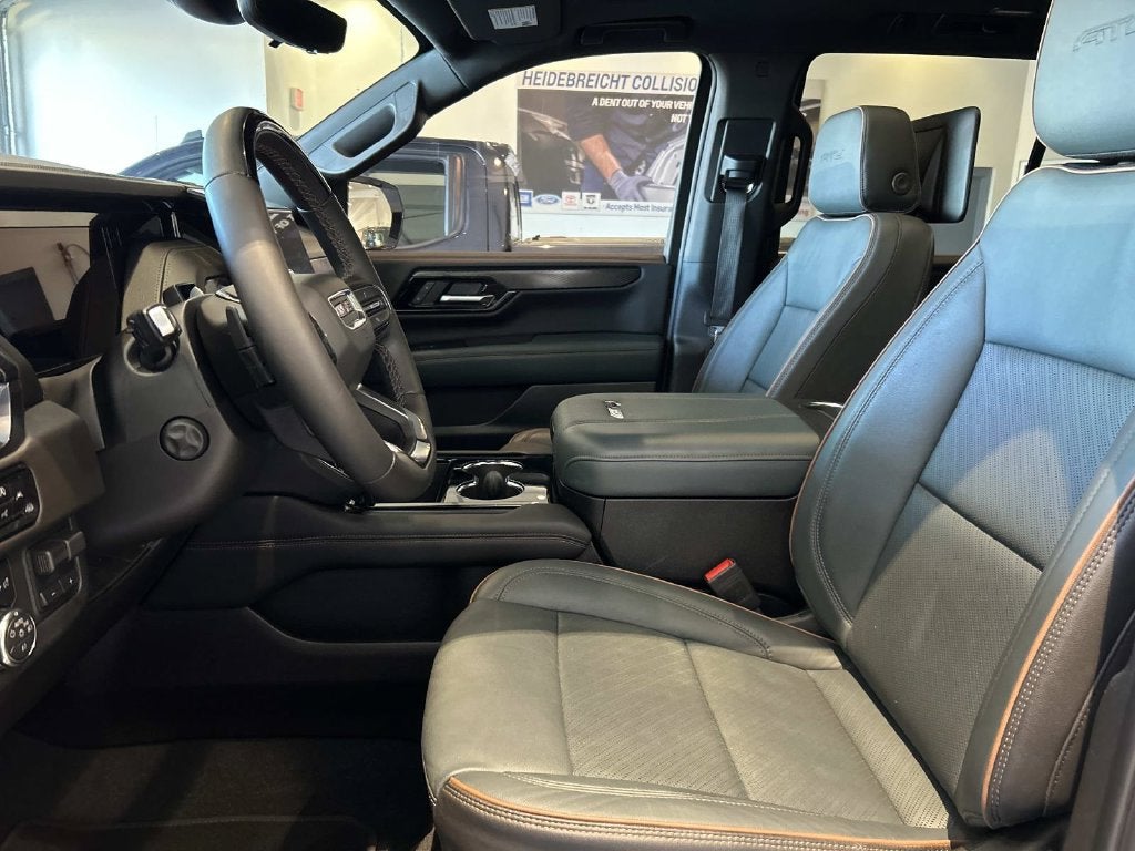 2025 GMC Yukon AT4