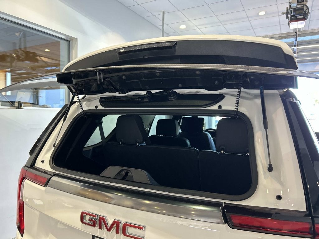 2025 GMC Yukon AT4