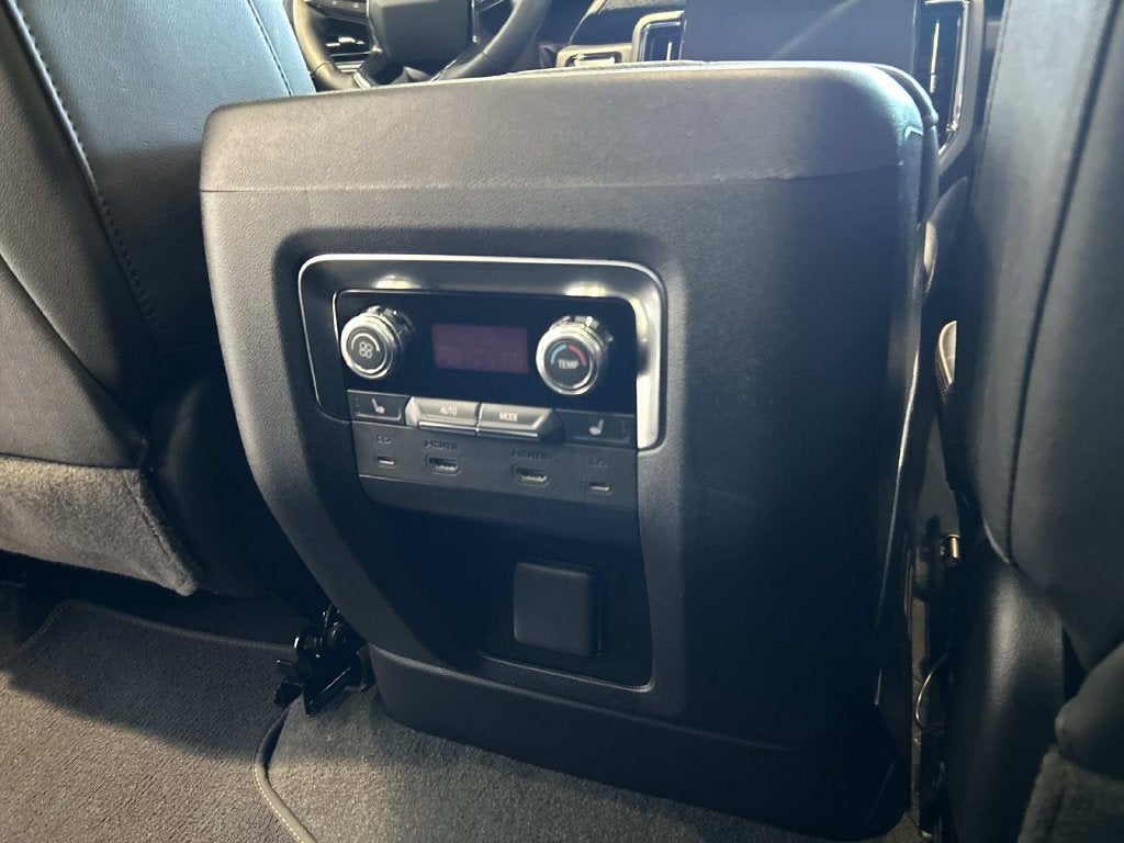 2025 GMC Yukon AT4