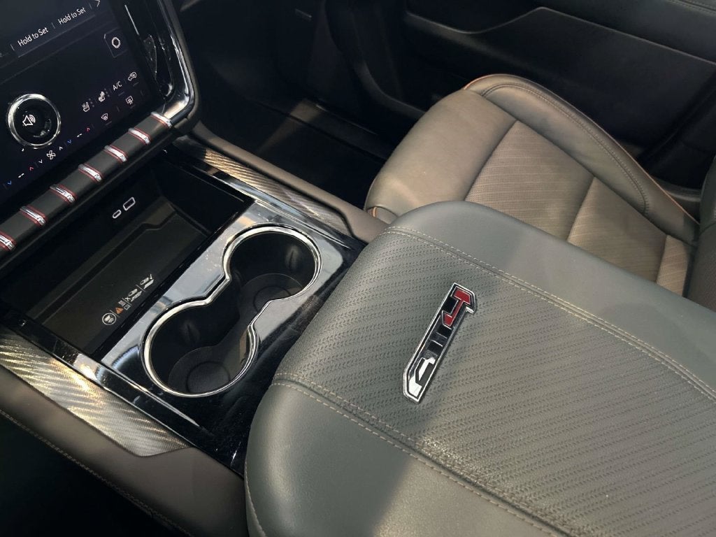 2025 GMC Yukon AT4