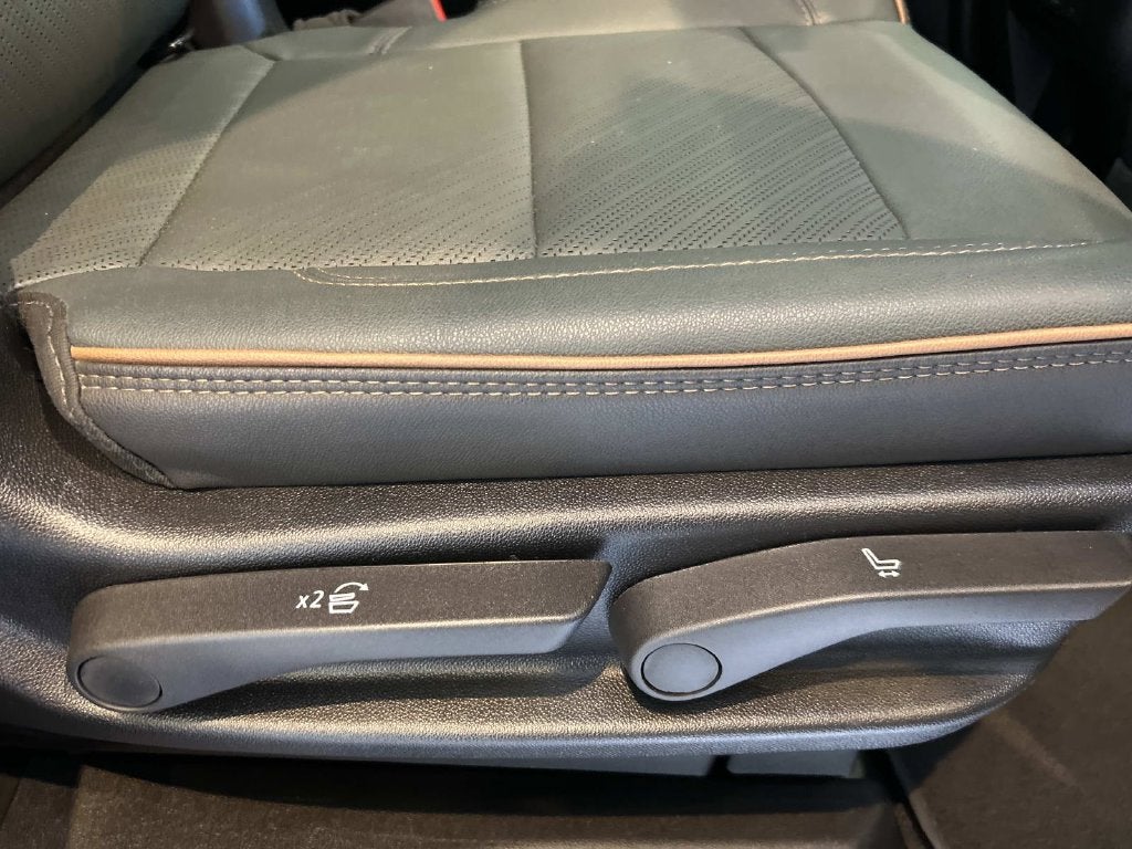 2025 GMC Yukon AT4
