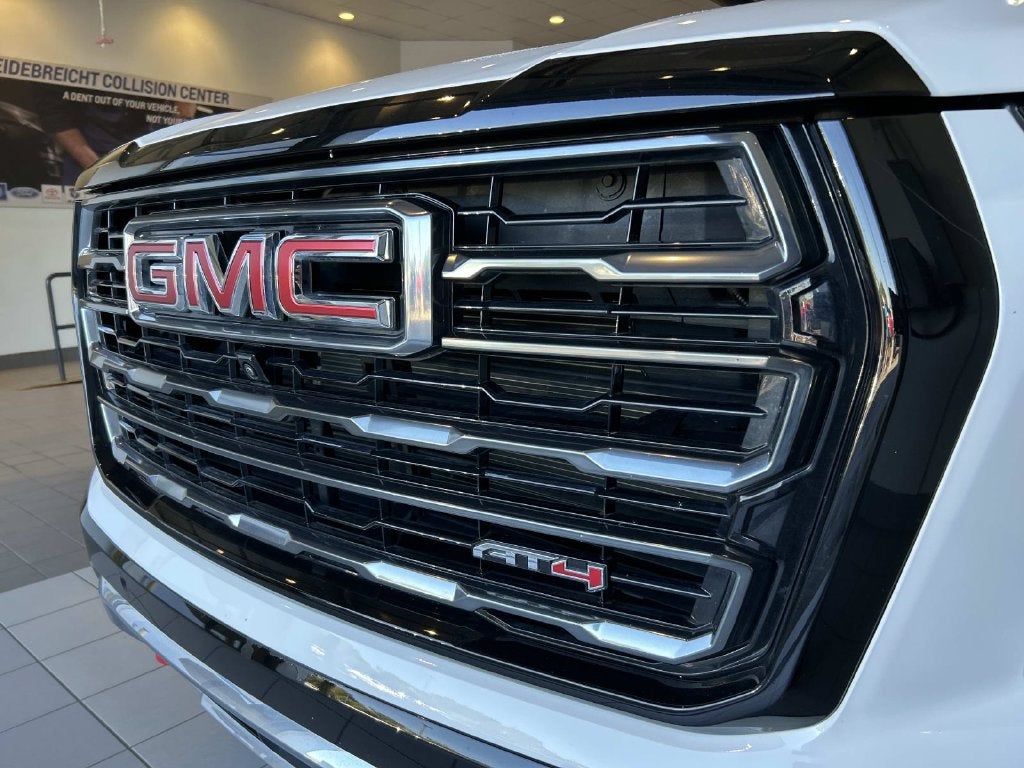 2025 GMC Yukon AT4
