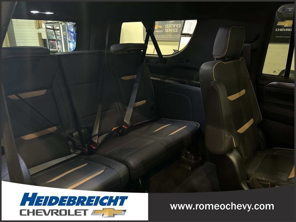 2022 GMC Yukon XL AT4