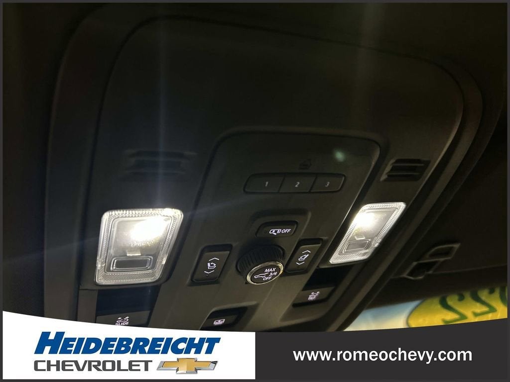 2022 GMC Yukon XL AT4