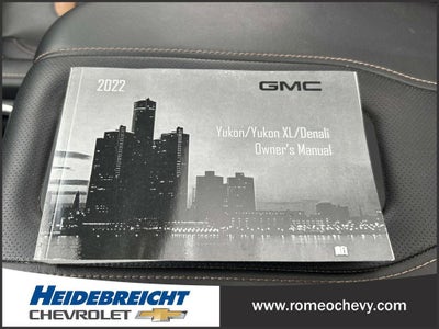 2022 GMC Yukon XL AT4