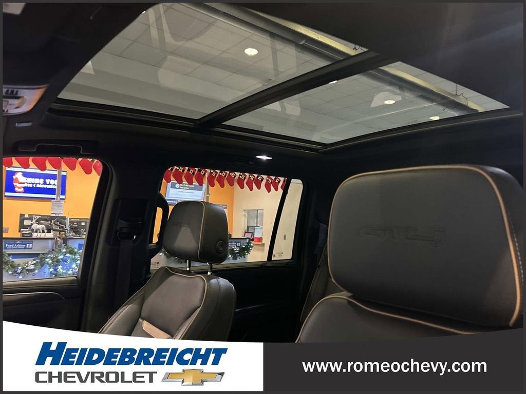 2022 GMC Yukon XL AT4