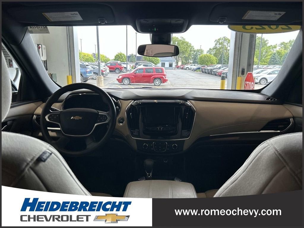 2023 Chevrolet Traverse LS