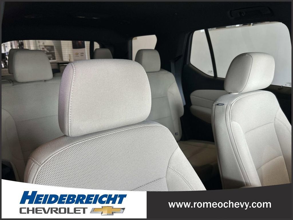 2023 Chevrolet Traverse LS