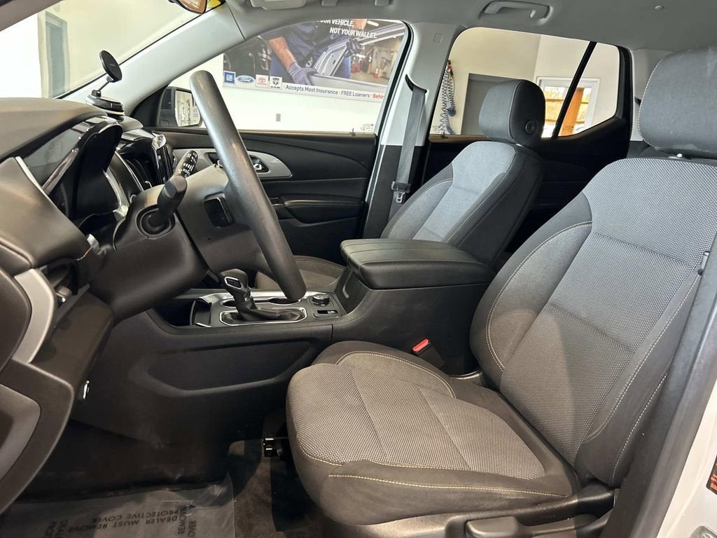 2021 Chevrolet Traverse LS